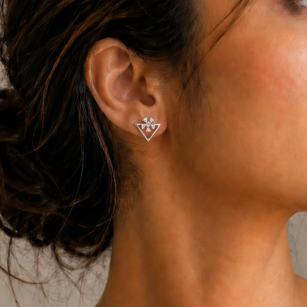 Tavira 92.5 Silver Geo Bloom Moissanite Earrings - Fresh Eggless Cake Delivery | TF Cakes (View 2)
